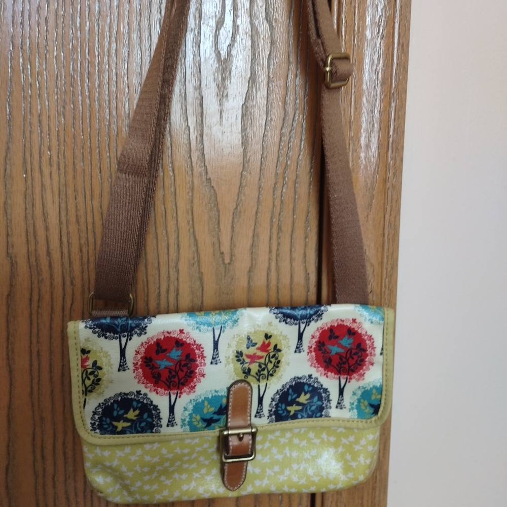 Authentic fossil hand bag